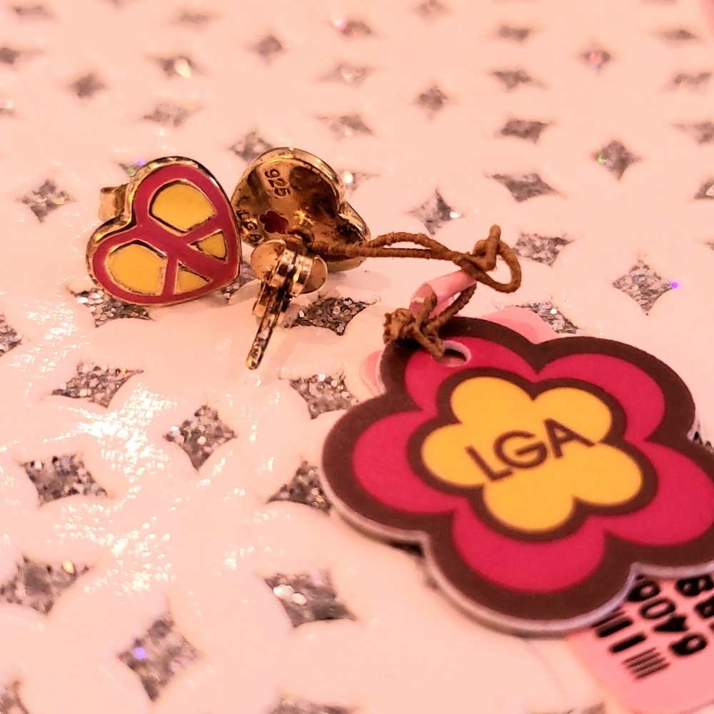 LAUREN G ADAMS heart peace stud enamel earrings - Picture 4 of 5